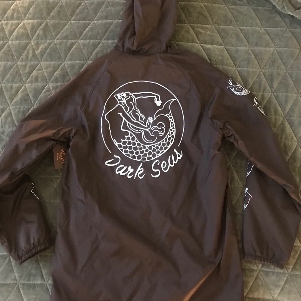 NWT Dark Seas Hoodie Wind Breaker